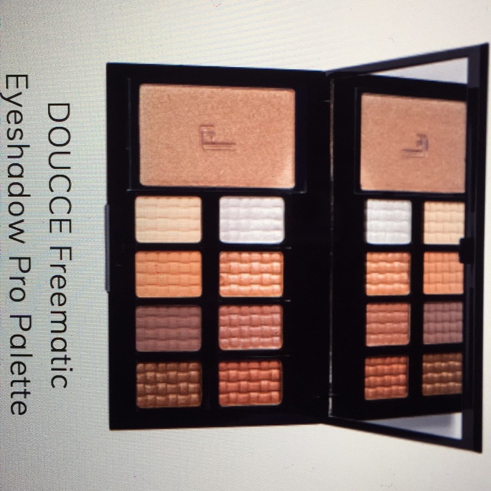 Doucce Freematic Eyeshadow Pro Palette